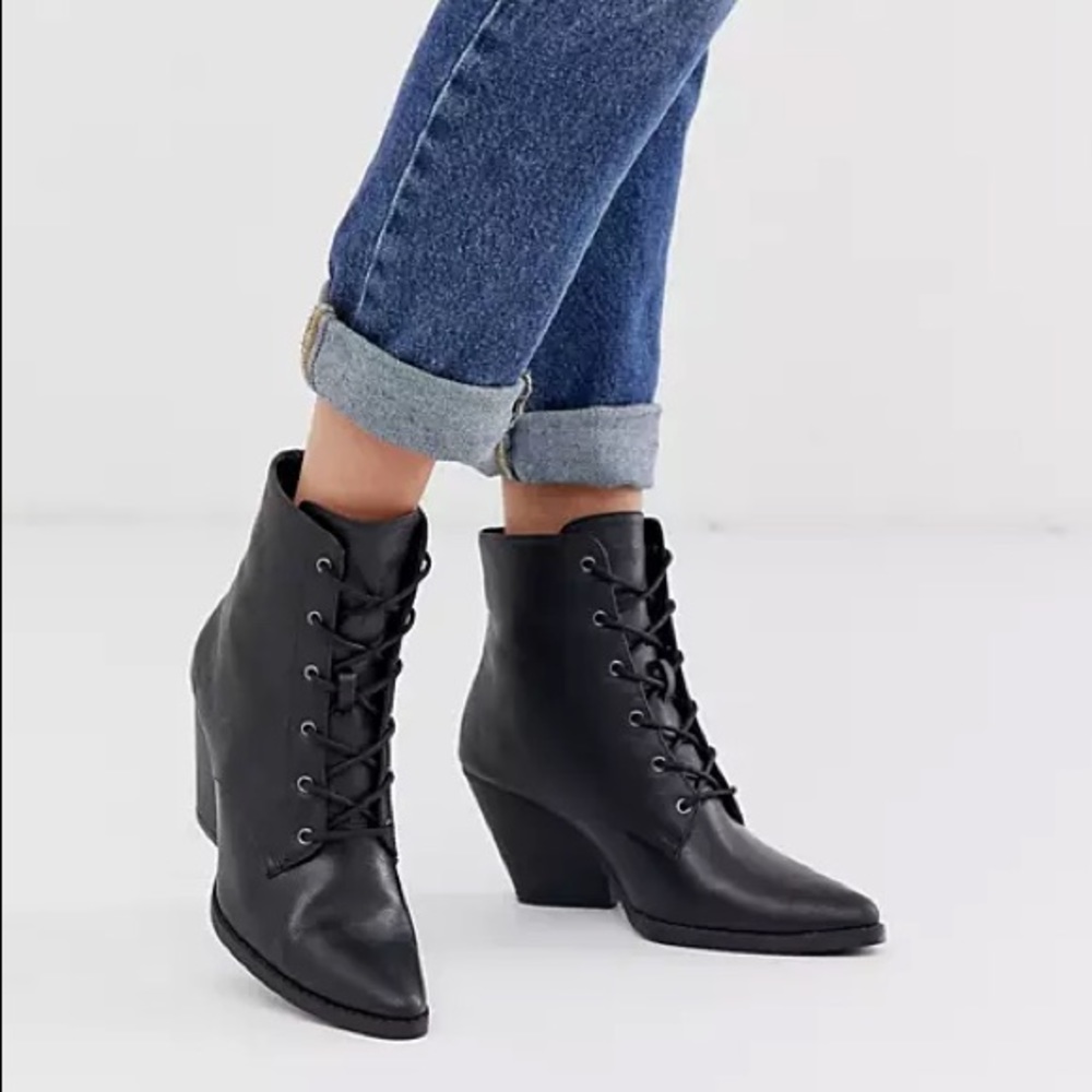Qupid lace up western ankle boots